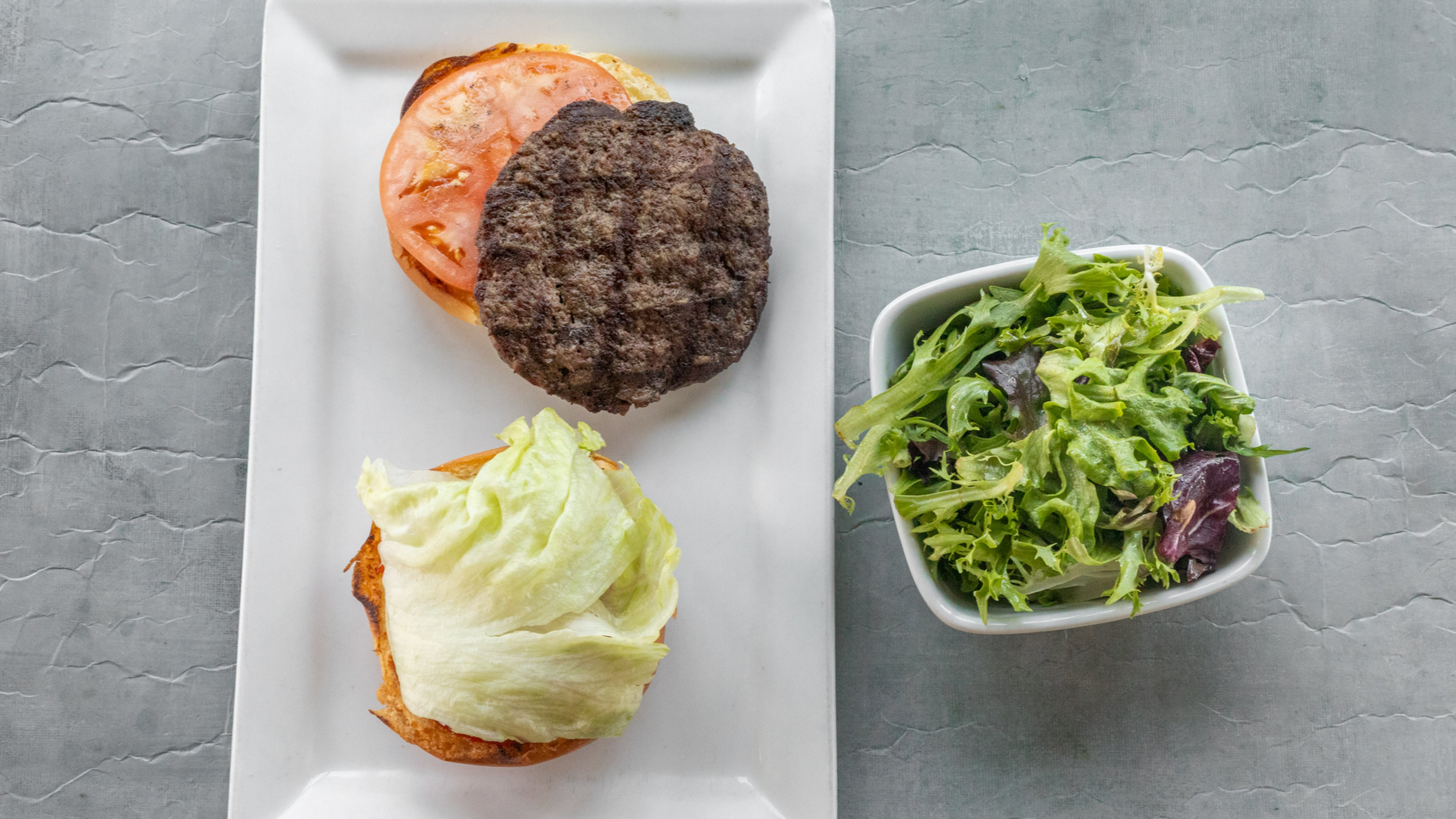 Burger Bach Deluxe burger